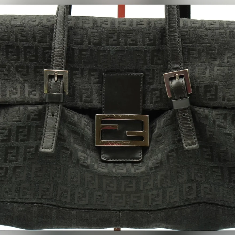 ❌️❌️SOLD❌️❌️J36💖 Fendi Vintage Black Flap Zucchino Shoulder Bag - Picture 3 of 16